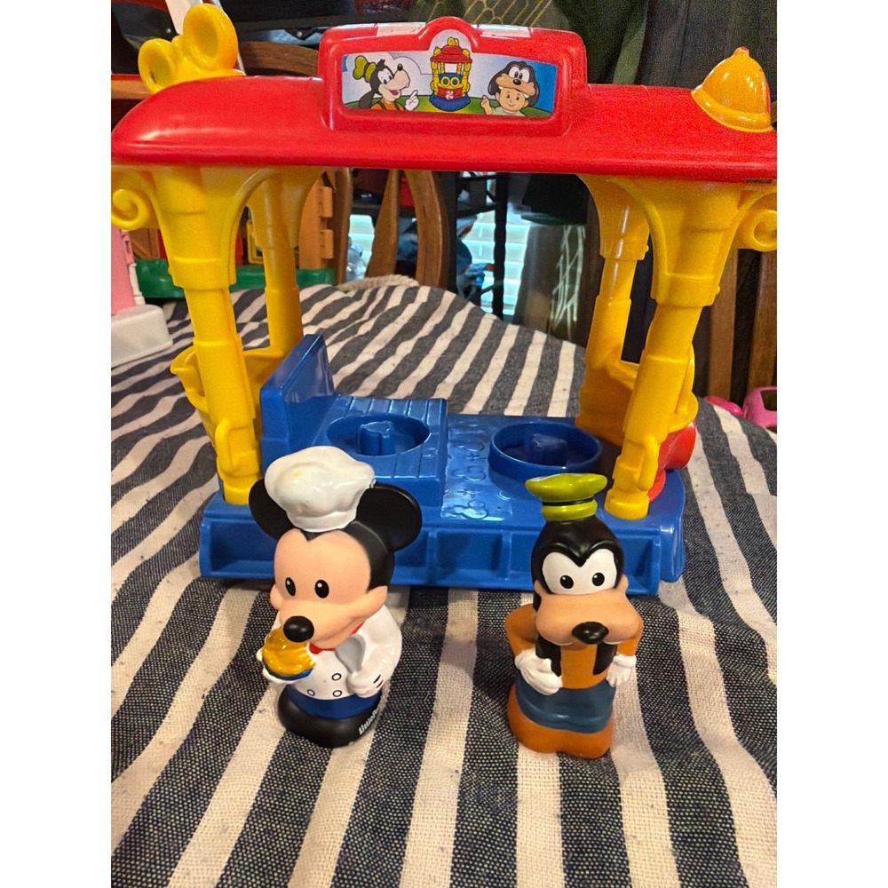 Fisher-Price Little People Disney Mickey Mouse Snack Stand BGC45 2014 Mattel
